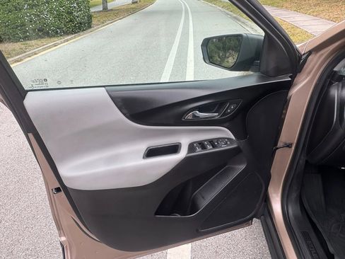 Used 2019 Chevrolet Equinox LS w/ LPO, Floor Liner Package AWD/4WD image 24