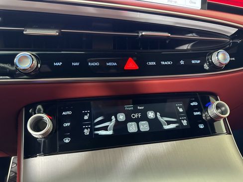 New 2026 Genesis GV70 3.5T Sport Advanced AWD/4WD image 8