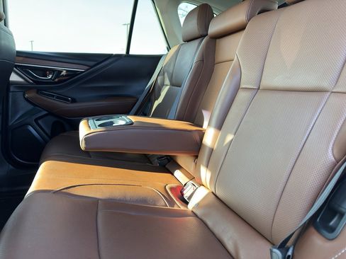 Used 2021 Subaru Outback Touring image 9