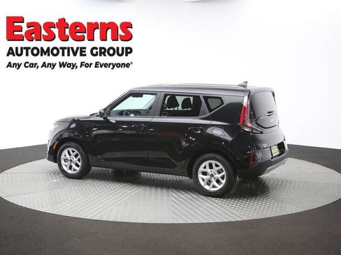 Used 2025 Kia Soul LX w/ LX Technology Package FWD image 60