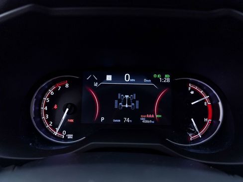 Used 2023 Toyota RAV4 XLE Premium image 35