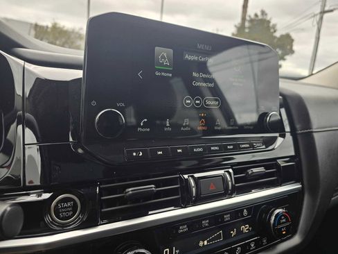 Used 2023 Nissan Pathfinder SL image 27