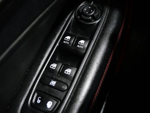 Used 2020 Jeep Compass Trailhawk AWD/4WD image 12
