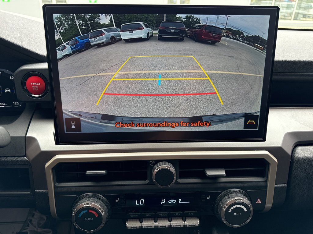 Used 2024 Toyota Tacoma TRD Off-Road AWD/4WD image 31