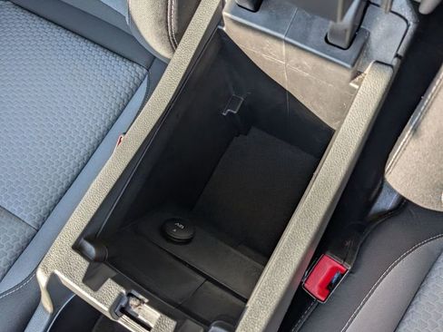 Used 2017 Ford Escape SE image 35