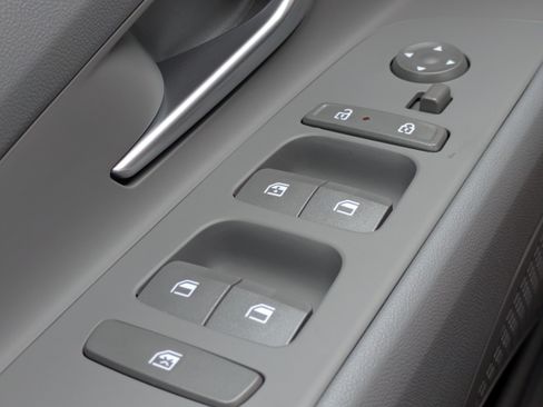 New 2026 Hyundai Elantra SEL Sport FWD image 25