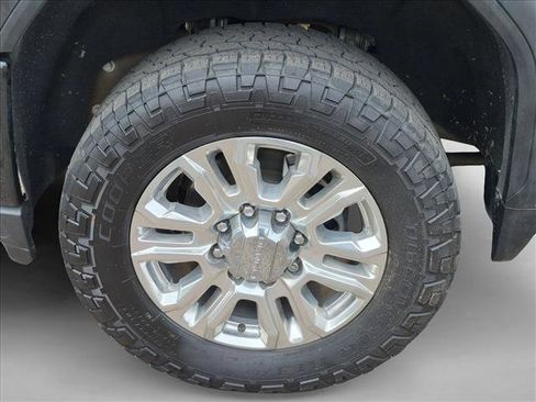 Used 2022 GMC Sierra 2500 Denali w/ Denali Ultimate Package AWD/4WD image 6