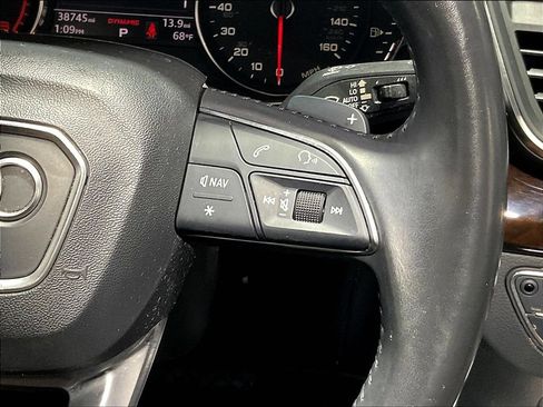 Used 2019 Audi Q5 2.0T Premium w/ Convenience Package AWD/4WD image 14