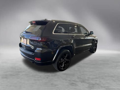 Used 2015 Jeep Grand Cherokee Altitude RWD image 4