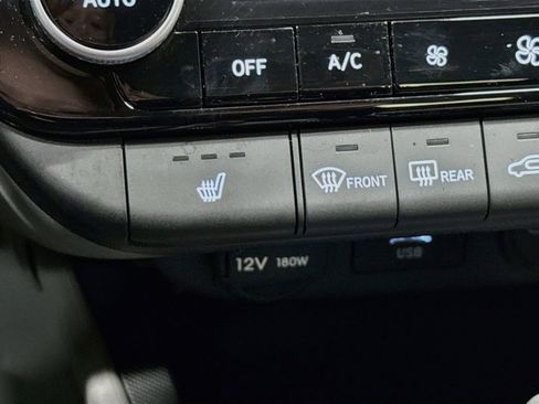 Used 2023 Hyundai Elantra SEL w/ Convenience Package FWD image 23