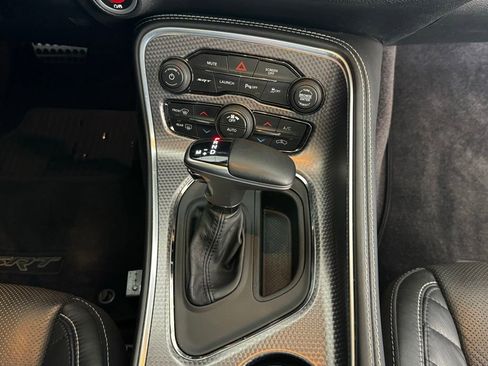 Used 2018 Dodge Challenger SRT Hellcat RWD image 17