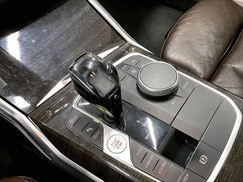 Used 2019 BMW 330i Sedan w/ Convenience Package RWD image 16