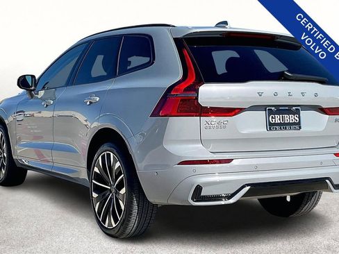 Certified 2026 Volvo XC60 B5 Ultra w/ Climate Package image 16