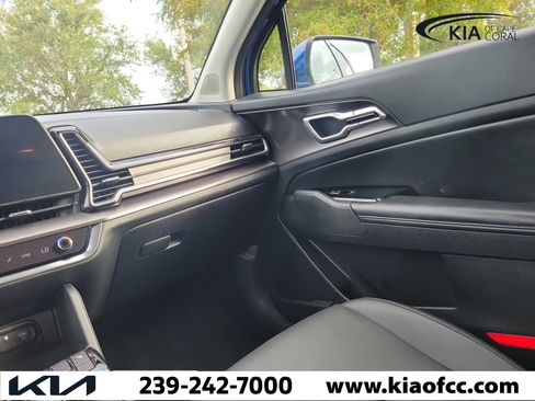 Certified 2023 Kia Sportage EX FWD image 15