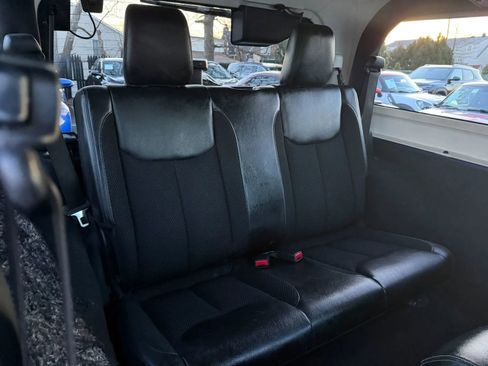 Used 2017 Jeep Wrangler Sahara AWD/4WD image 23