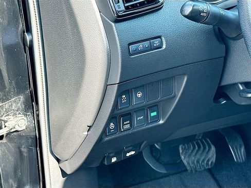 Used 2020 Nissan Rogue Sport SL w/ Premium Package image 10