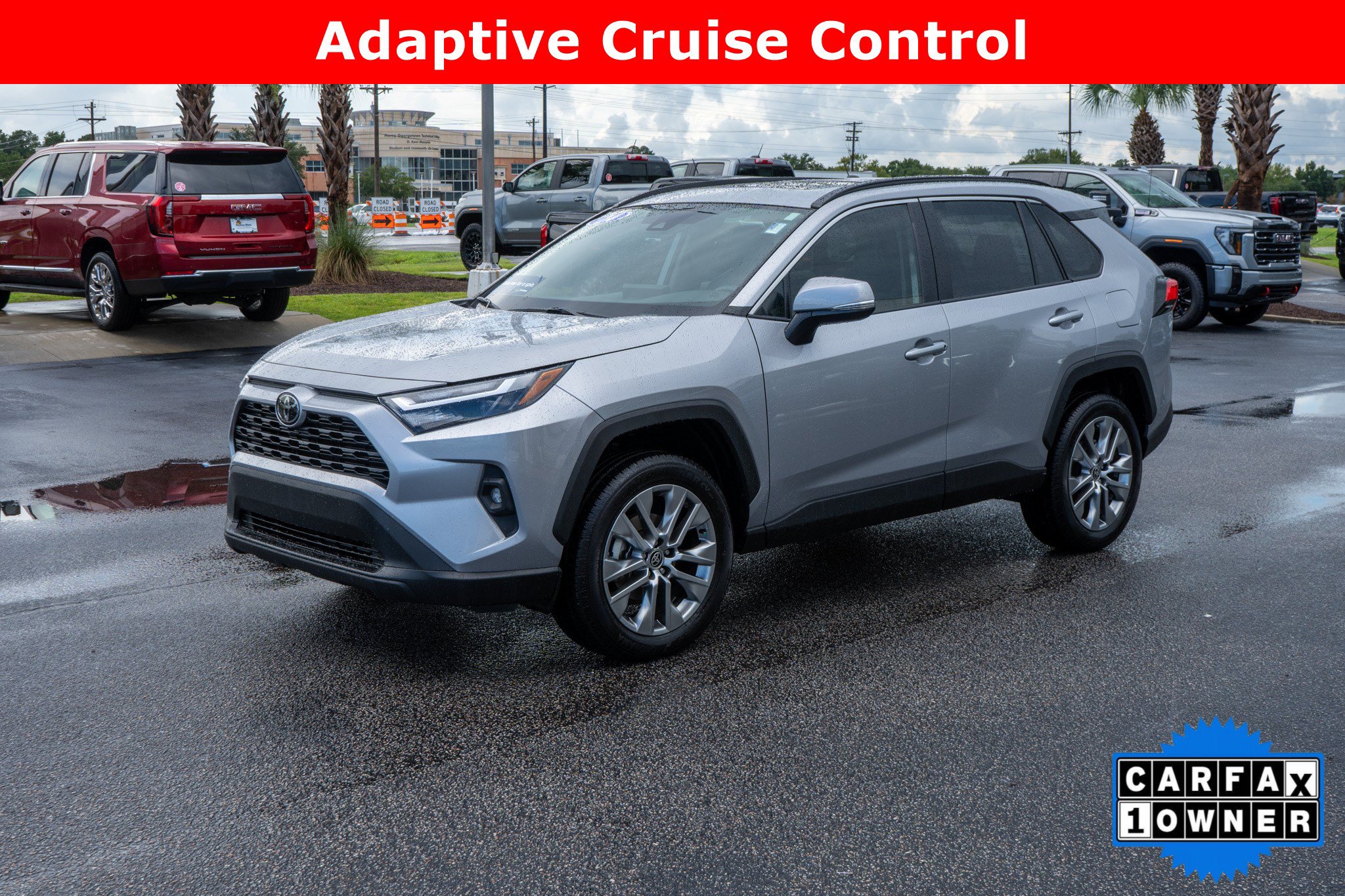 Used 2024 Toyota RAV4 XLE Premium FWD image 7