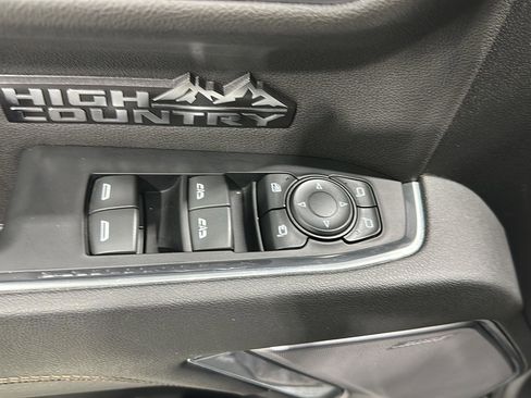 Used 2023 Chevrolet Silverado 1500 High Country w/ High Country Premium Package AWD/4WD image 14