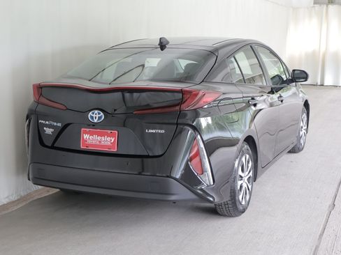 Used 2021 Toyota Prius Prime Limited FWD image 7
