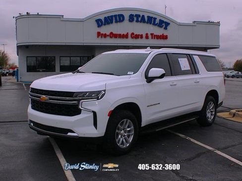 Used 2023 Chevrolet Suburban LS image 1