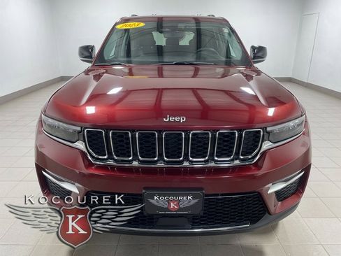 Used 2023 Jeep Grand Cherokee Limited image 2