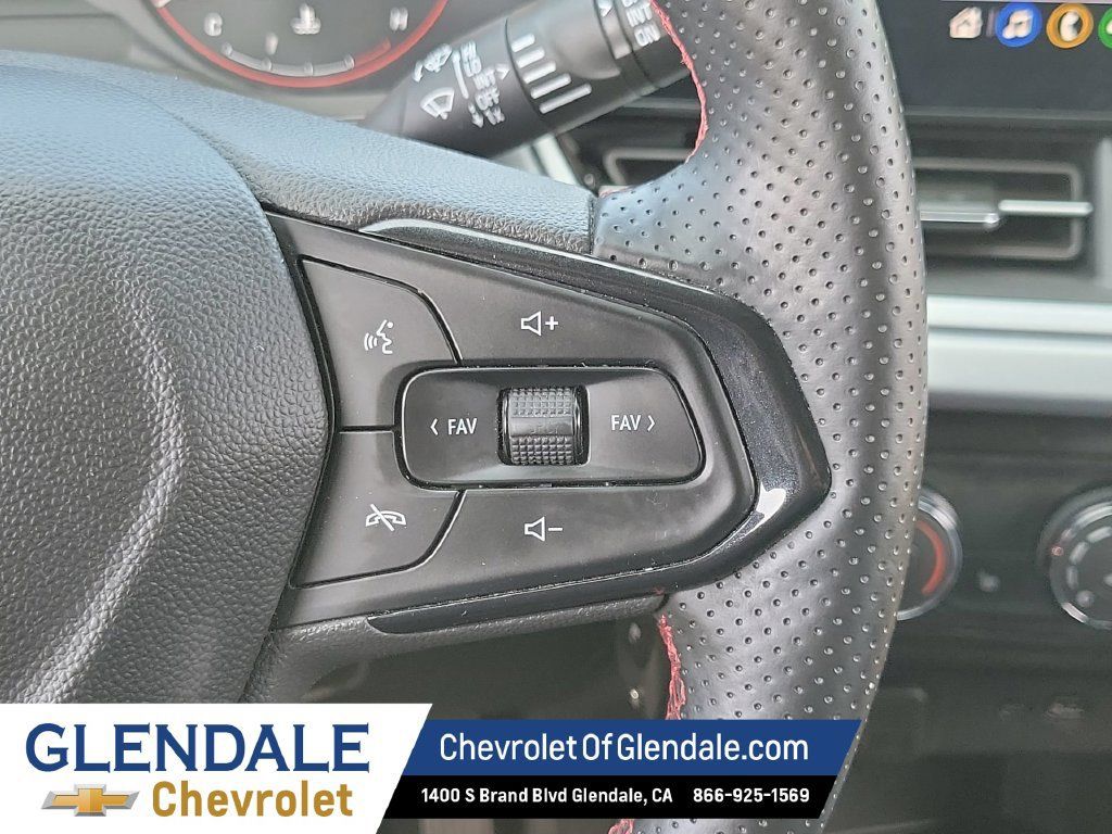 Used 2024 Chevrolet Trax RS w/ Driver Confidence Package FWD image 24