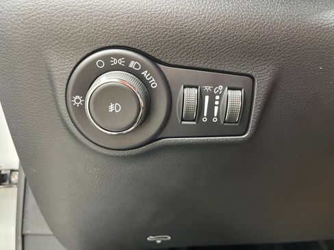 New 2026 Jeep Compass Latitude AWD/4WD image 10