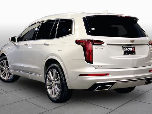 Used 2020 Cadillac XT6 Premium Luxury FWD image 12