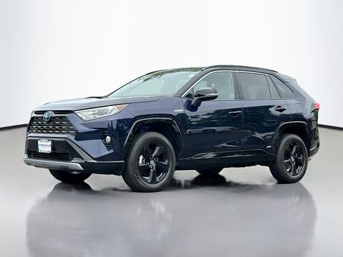 Used 2019 Toyota RAV4 XSE w/ XSE Weather Package AWD/4WD image 12