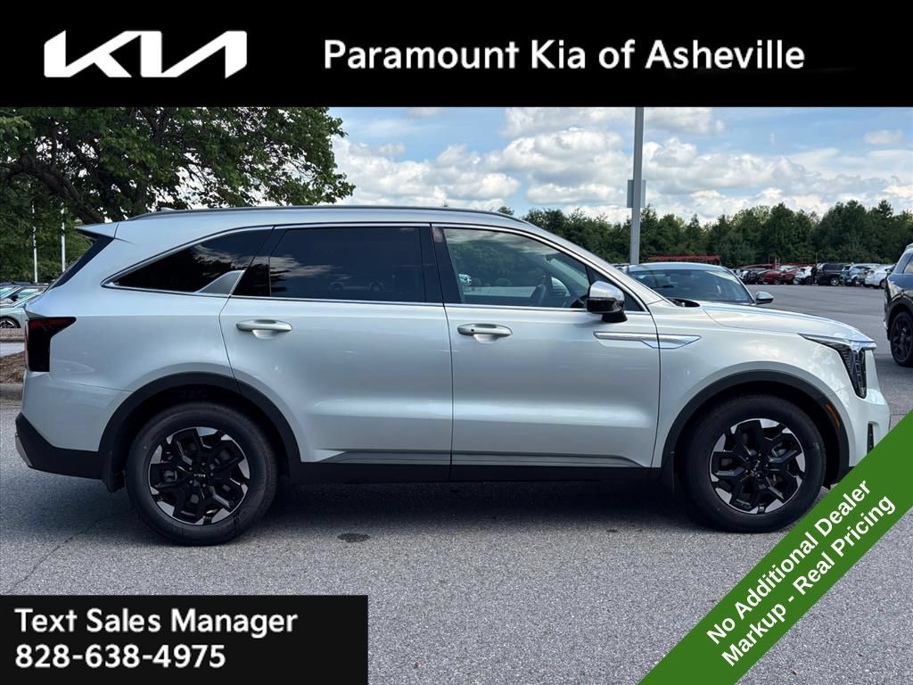New 2026 Kia Sorento S FWD image 7