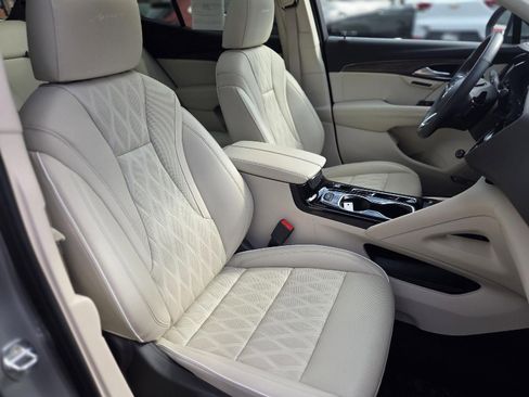 Certified 2023 Buick Envision Avenir image 35