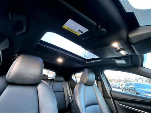 Used 2023 MAZDA MAZDA3 s image 22