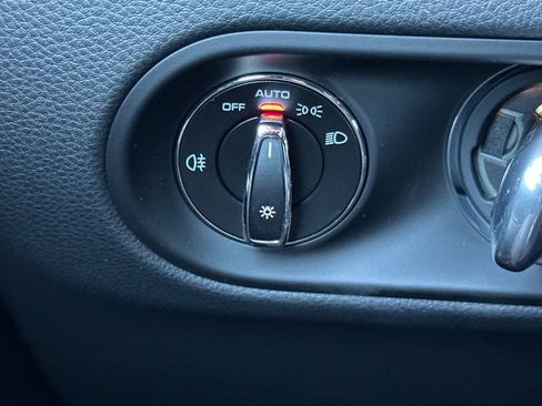 New 2026 Porsche Macan image 34