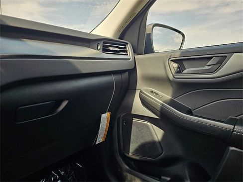 New 2025 Ford Escape Active w/ Cold Weather Package image 25