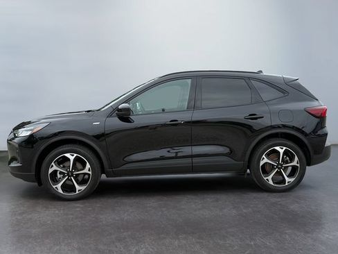Used 2025 Ford Escape ST-Line Select w/ Tech Pack #1 AWD/4WD image 2