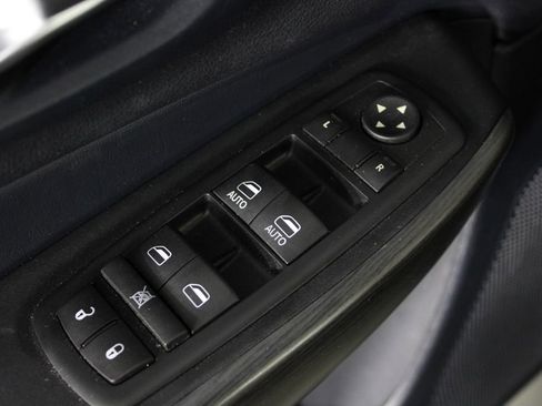 Used 2016 Jeep Cherokee Limited w/ Luxury Group FWD image 23