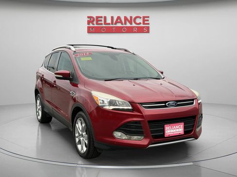 Used 2014 Ford Escape Titanium w/ Equipment Group 401A AWD/4WD image 10
