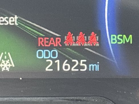 Certified 2025 Toyota RAV4 XLE image 24