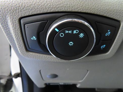 Used 2020 Ford F250 XL w/ Power Equipment Group image 17