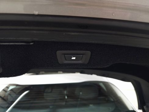 Used 2022 Lucid Air Grand Touring image 7