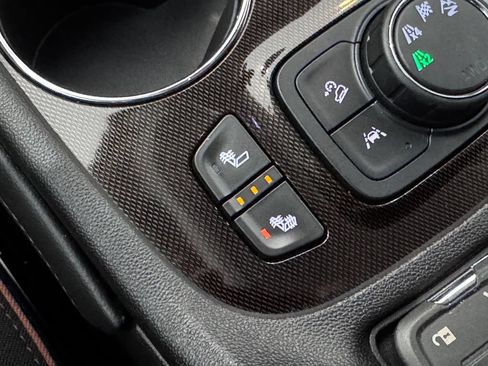 Certified 2023 GMC Acadia AT4 AWD/4WD image 23