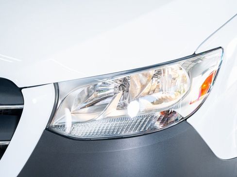 Used 2022 Mercedes-Benz Sprinter 3500 image 14