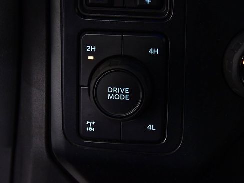 Used 2024 Ford F250 XLT w/ FX4 Off-Road Package image 29