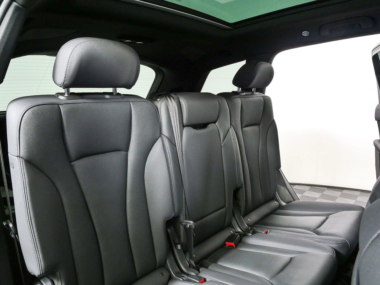 Used 2023 Audi Q7 2.0T Premium Plus w/ Premium Plus Package AWD/4WD image 25