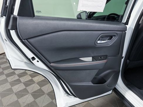 Certified 2025 Nissan Rogue SV image 50