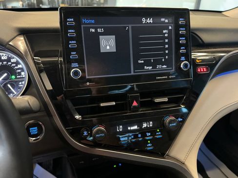Used 2023 Toyota Camry XLE w/ Cold Weather Package FWD image 13