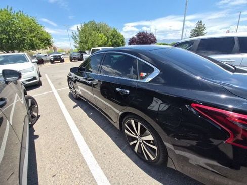Used 2017 Nissan Altima 2.5 SR FWD image 28