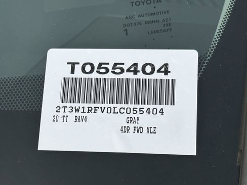 Used 2020 Toyota RAV4 XLE w/ Convenience Package image 60