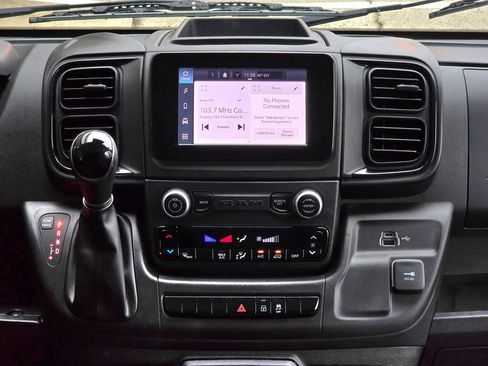 Used 2023 RAM ProMaster 2500 image 23