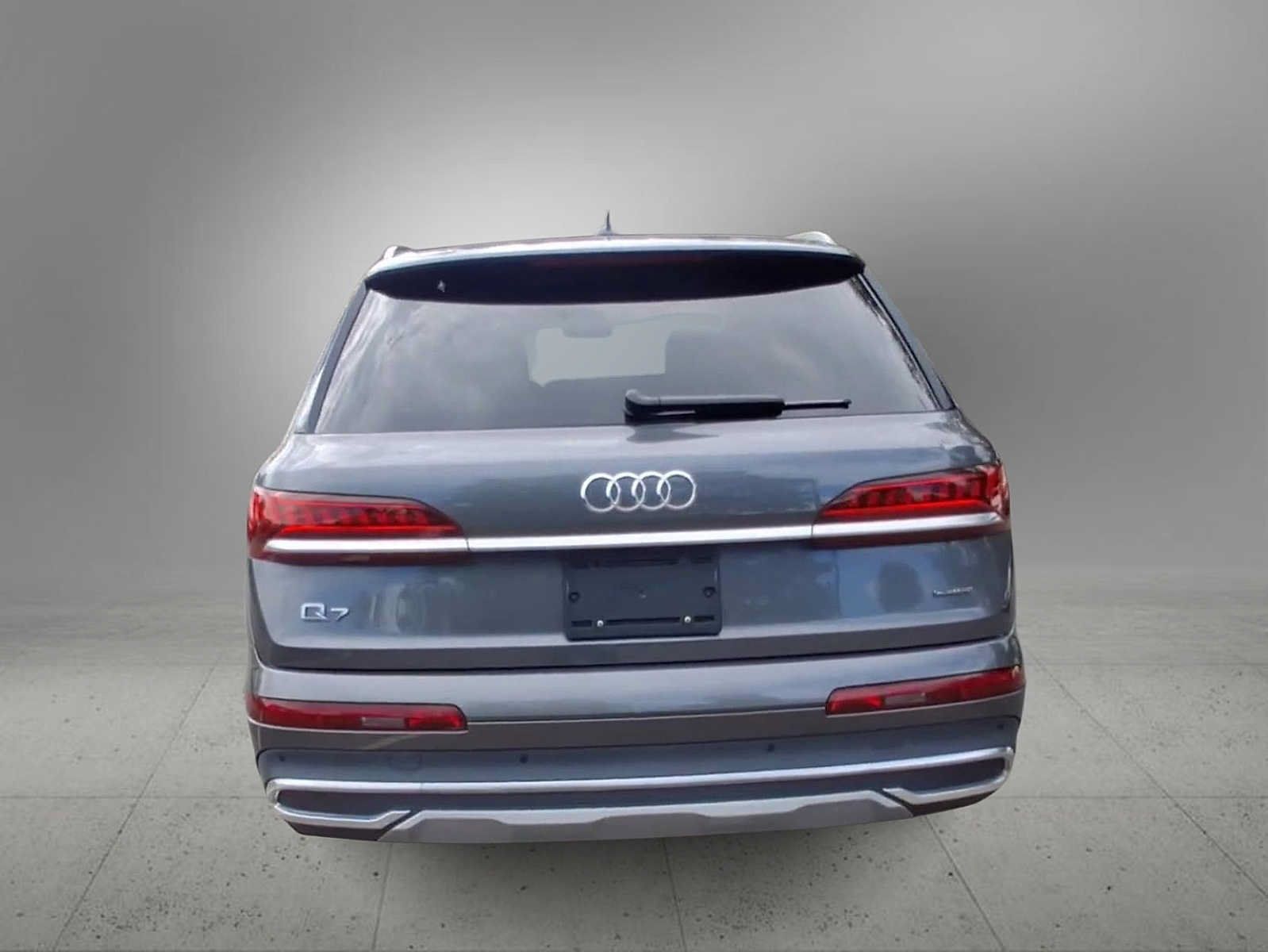 Used 2023 Audi Q7 3.0T Premium AWD/4WD image 7